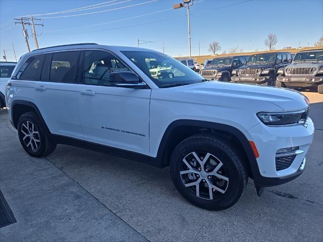 new 2025 Jeep Grand Cherokee car, priced at $44,978