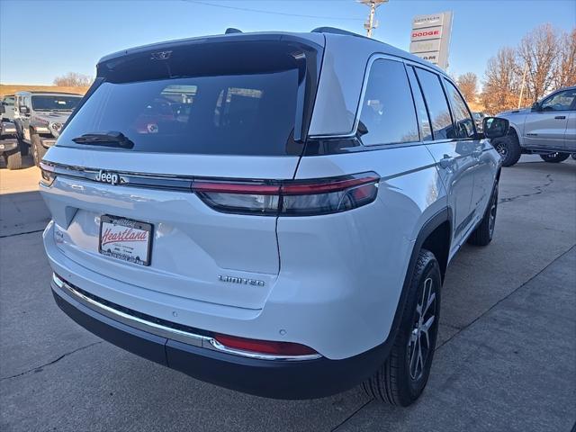 new 2025 Jeep Grand Cherokee car, priced at $44,978