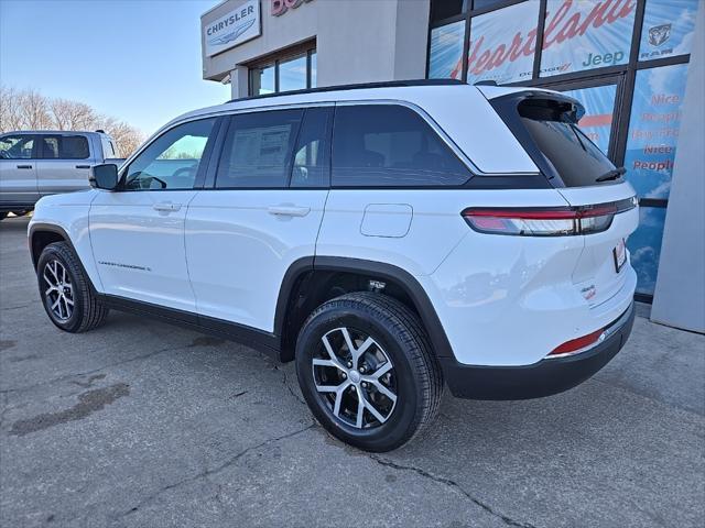 new 2025 Jeep Grand Cherokee car, priced at $44,978