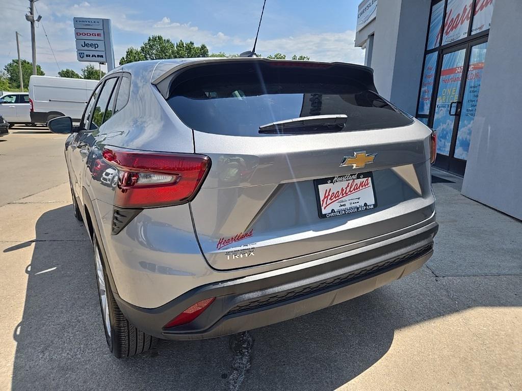 used 2025 Chevrolet Trax car, priced at $19,988