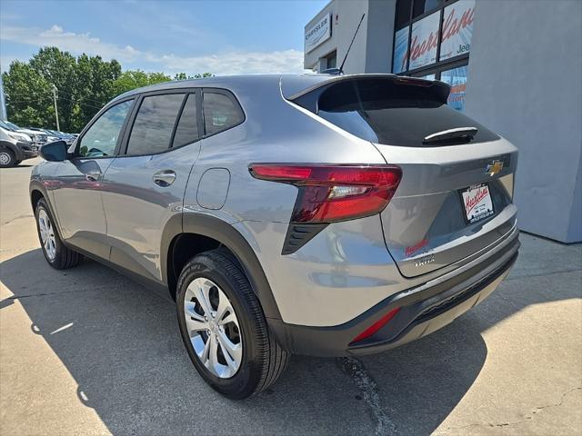 used 2025 Chevrolet Trax car, priced at $23,900