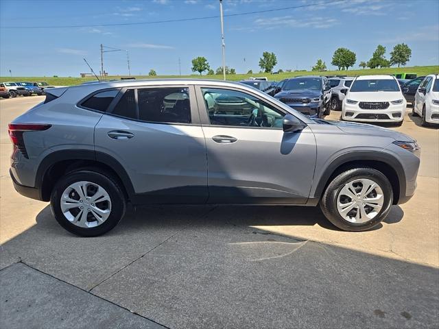 used 2025 Chevrolet Trax car, priced at $23,900