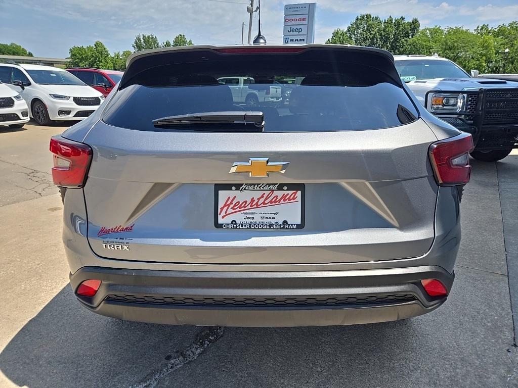 used 2025 Chevrolet Trax car, priced at $19,988