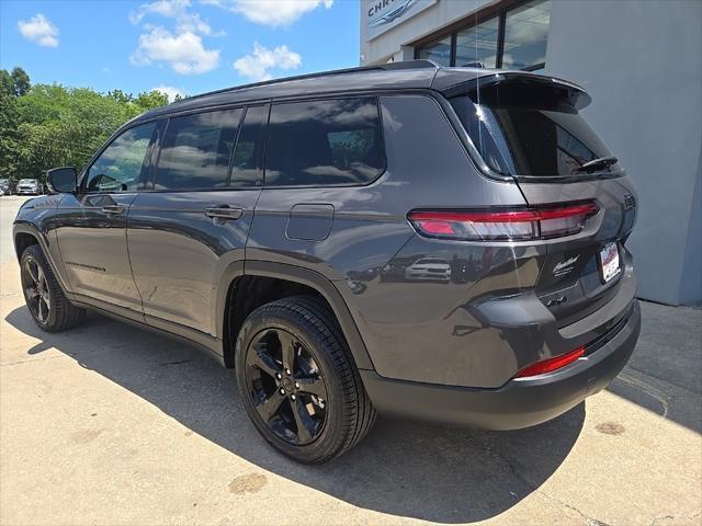 new 2025 Jeep Grand Cherokee car, priced at $49,564