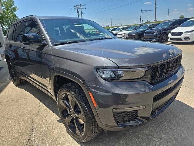 new 2025 Jeep Grand Cherokee car, priced at $49,564