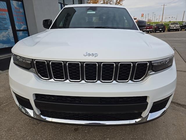 new 2025 Jeep Grand Cherokee car, priced at $38,225