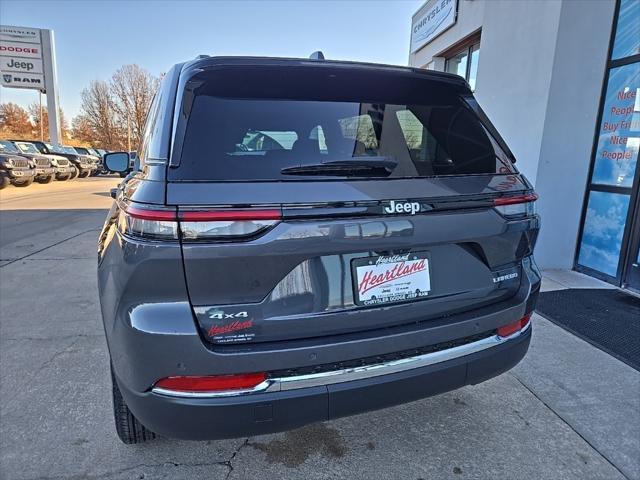 new 2025 Jeep Grand Cherokee car, priced at $36,061