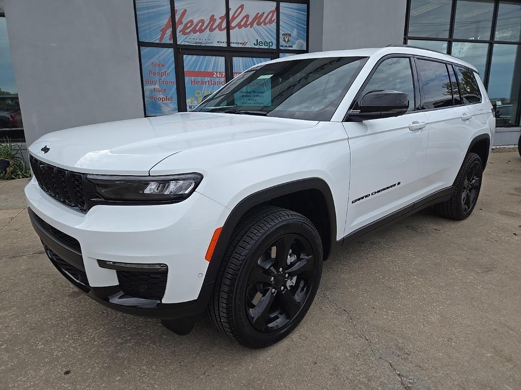 new 2025 Jeep Grand Cherokee car, priced at $46,573