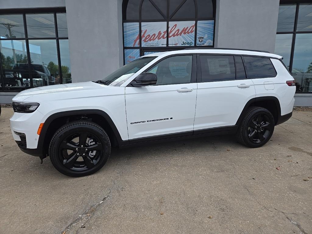 new 2025 Jeep Grand Cherokee car, priced at $46,573