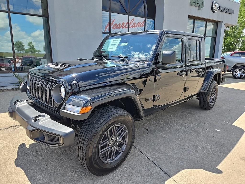 new 2025 Jeep Gladiator car, priced at $44,048