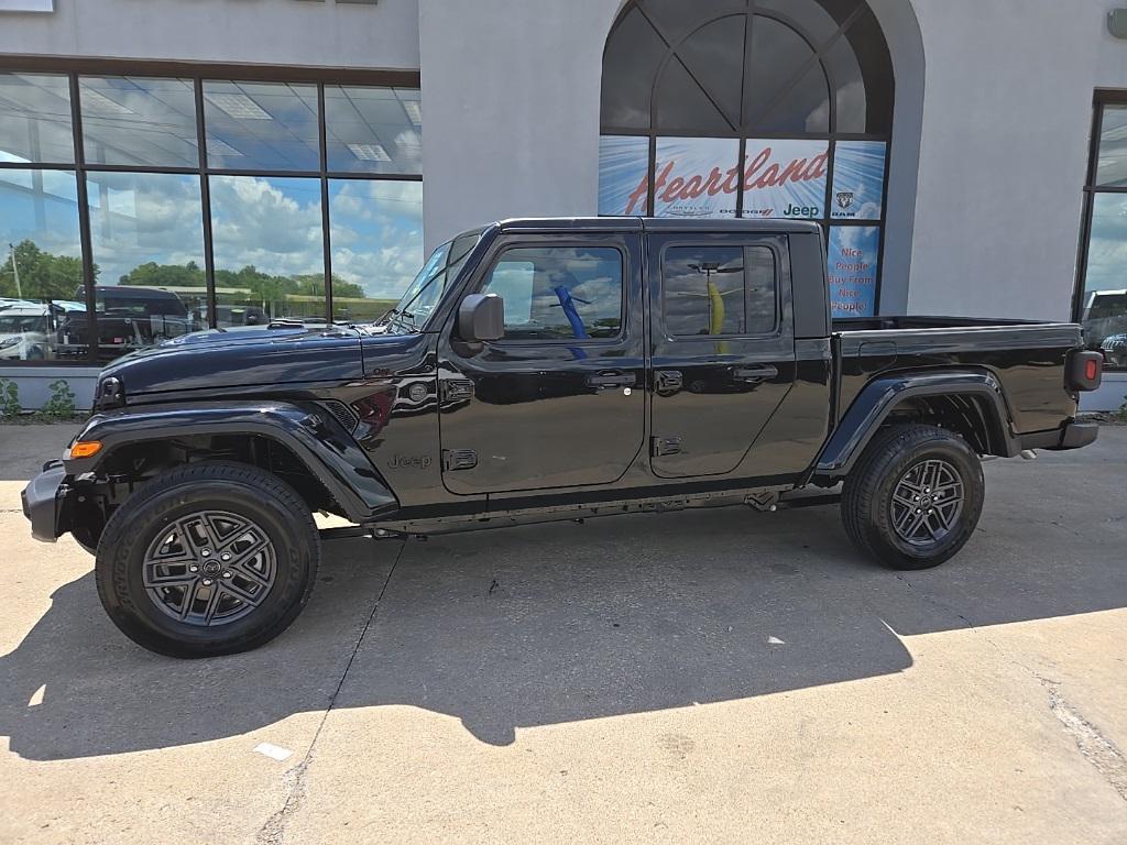 new 2025 Jeep Gladiator car, priced at $44,048