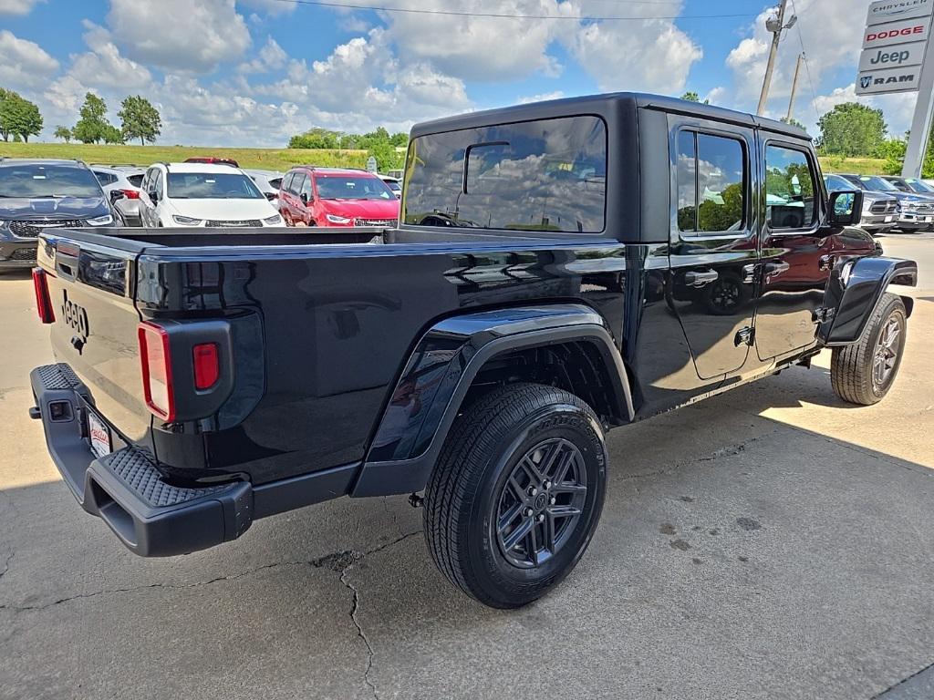 new 2025 Jeep Gladiator car, priced at $44,048