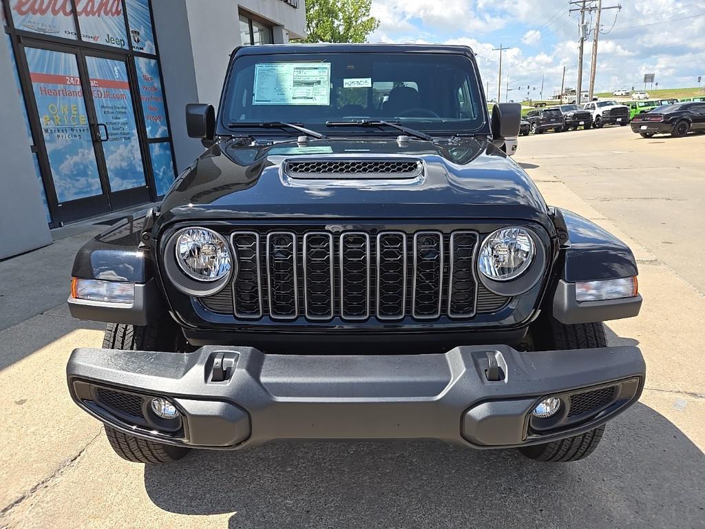 new 2025 Jeep Gladiator car, priced at $44,048