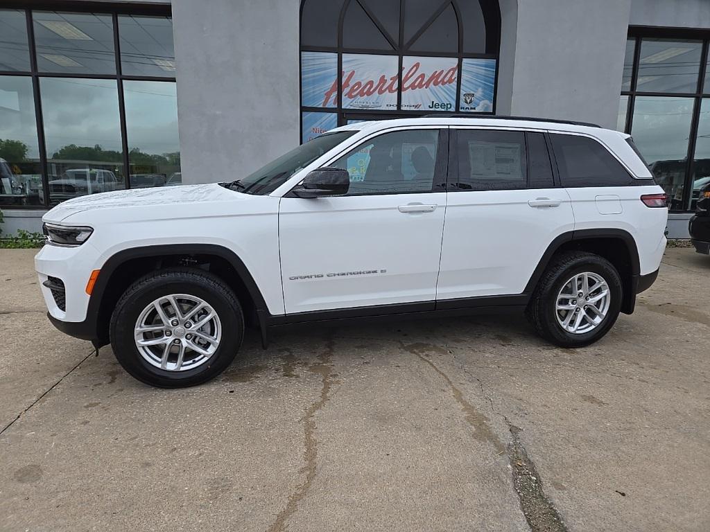 new 2025 Jeep Grand Cherokee car, priced at $32,801