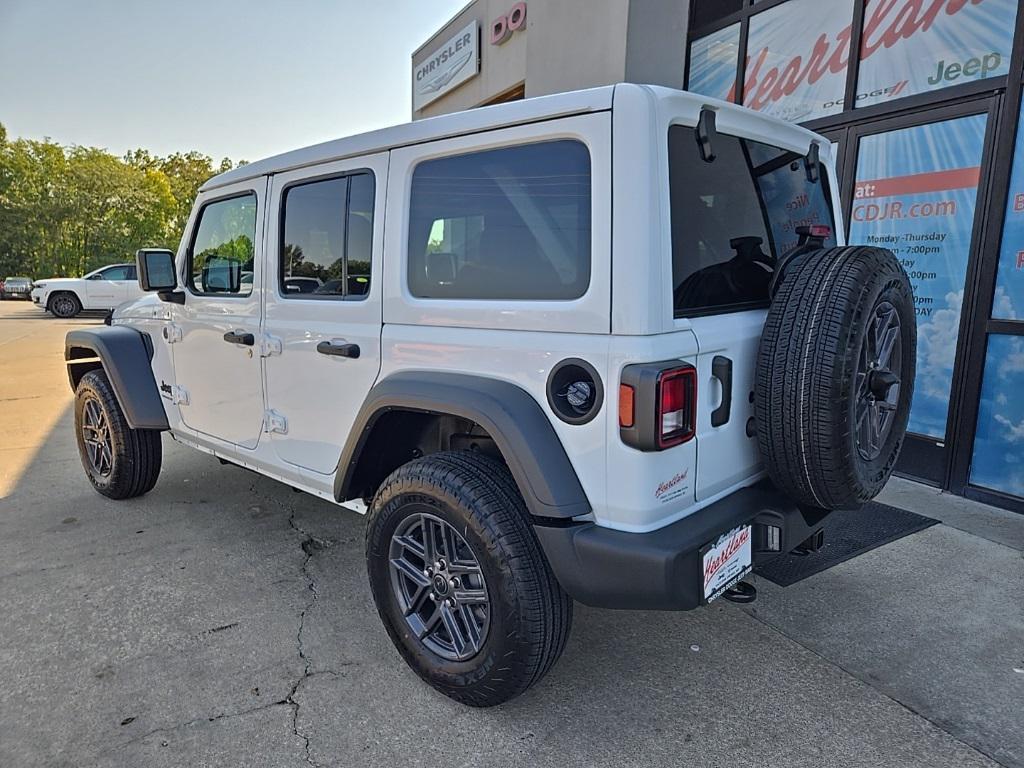 new 2025 Jeep Wrangler car, priced at $41,673