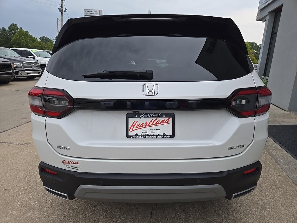 used 2023 Honda Pilot car, priced at $45,988