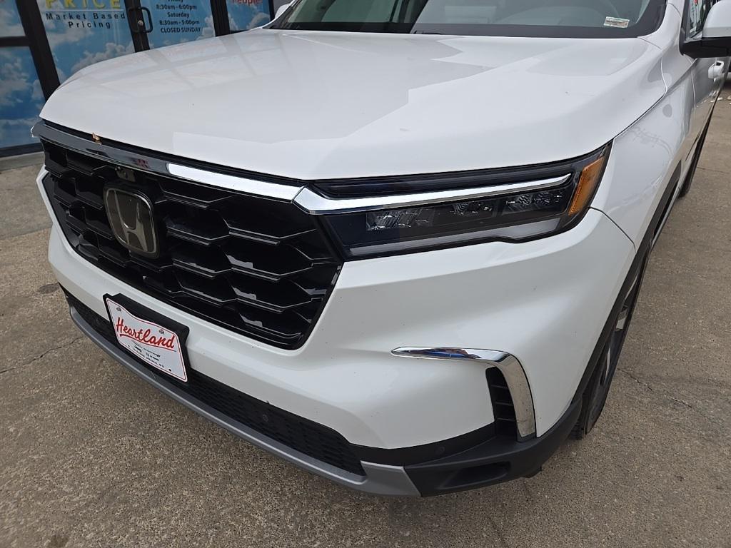 used 2023 Honda Pilot car, priced at $45,988