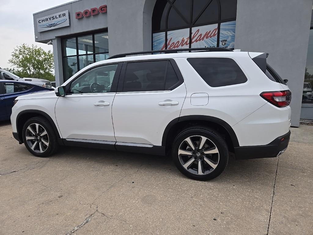 used 2023 Honda Pilot car, priced at $45,988
