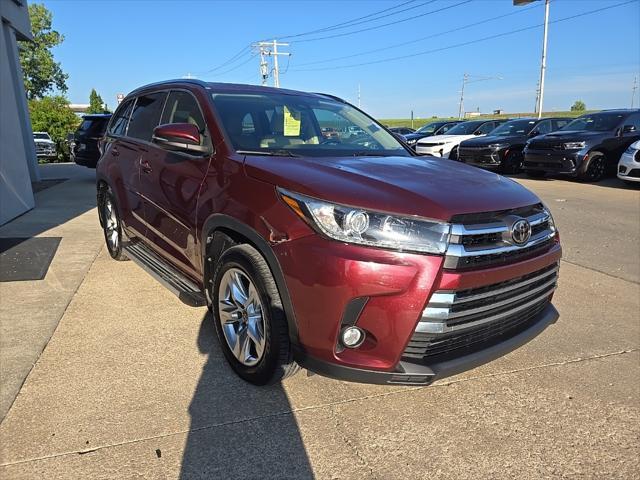 used 2018 Toyota Highlander car, priced at $17,488