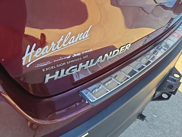 used 2018 Toyota Highlander car, priced at $17,488
