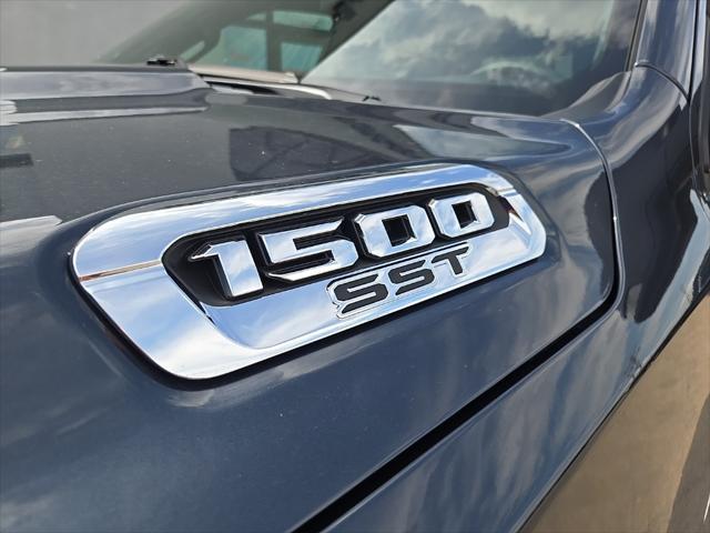 new 2025 Ram 1500 car, priced at $49,991