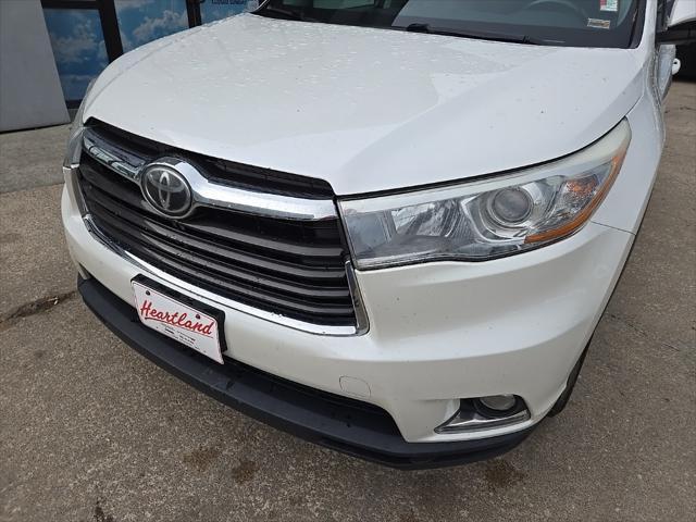 used 2016 Toyota Highlander car, priced at $17,988