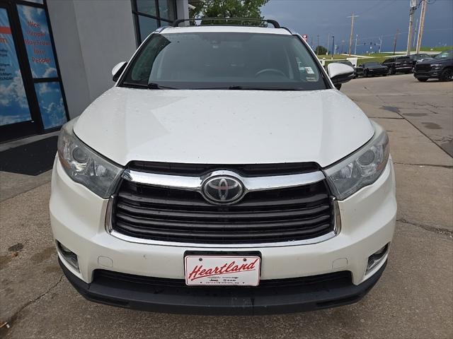 used 2016 Toyota Highlander car, priced at $17,988