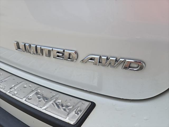 used 2016 Toyota Highlander car, priced at $17,988