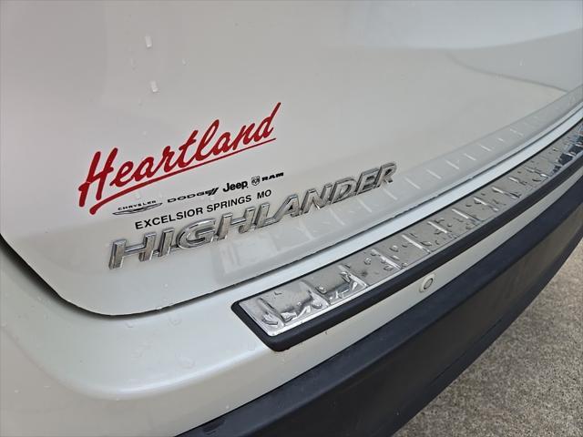 used 2016 Toyota Highlander car, priced at $17,988