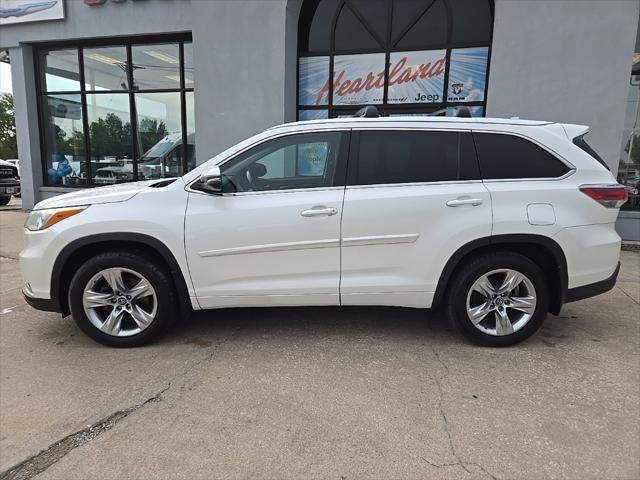 used 2016 Toyota Highlander car, priced at $17,988
