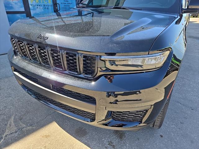 new 2025 Jeep Grand Cherokee car, priced at $42,930
