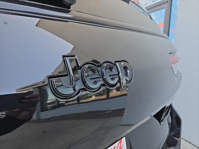 new 2025 Jeep Grand Cherokee car, priced at $42,930