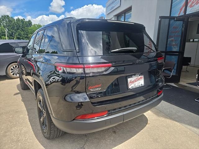 used 2023 Jeep Grand Cherokee car, priced at $28,988