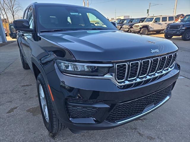 new 2025 Jeep Grand Cherokee car, priced at $36,061