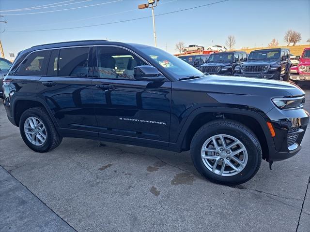 new 2025 Jeep Grand Cherokee car, priced at $36,061