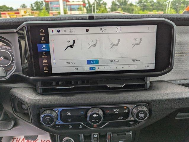 new 2025 Jeep Wrangler car, priced at $39,995