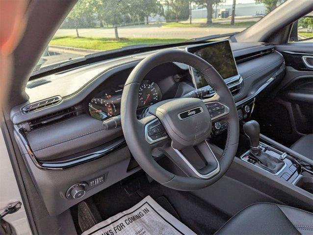 new 2025 Jeep Compass car, priced at $32,015