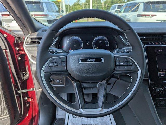 new 2025 Jeep Grand Cherokee car, priced at $41,595