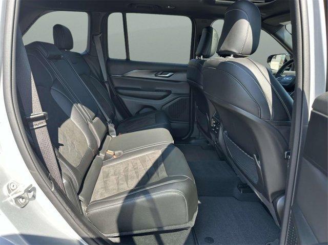 used 2023 Jeep Grand Cherokee car, priced at $32,995