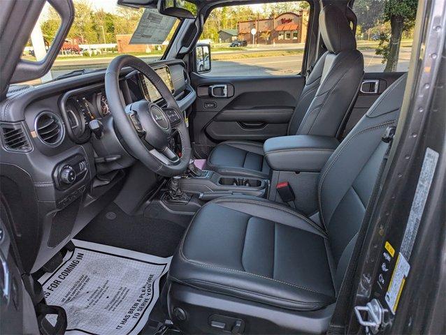 new 2025 Jeep Gladiator car, priced at $45,987