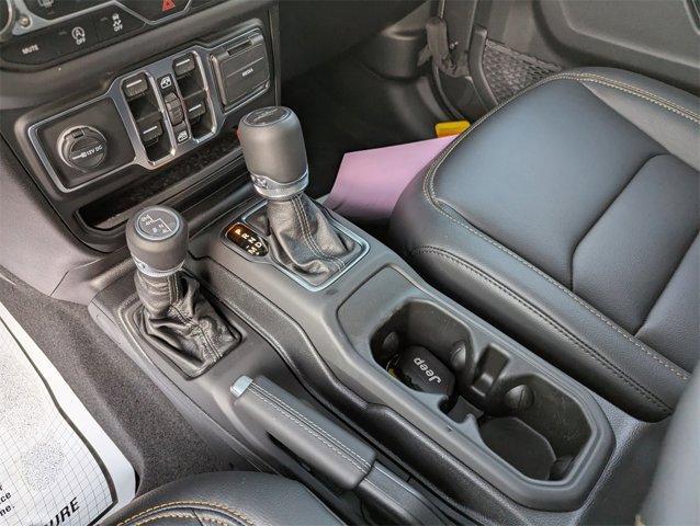 new 2025 Jeep Gladiator car, priced at $45,987