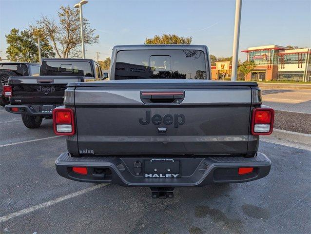 new 2025 Jeep Gladiator car, priced at $45,987