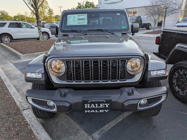 new 2025 Jeep Gladiator car, priced at $45,987
