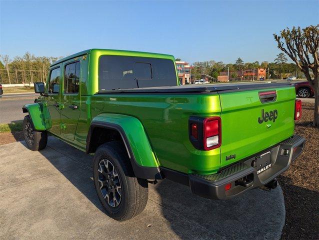 new 2025 Jeep Gladiator car, priced at $45,987