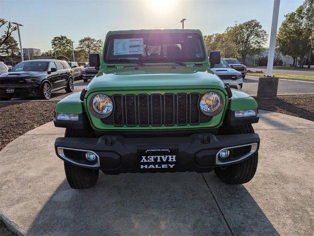 new 2025 Jeep Gladiator car, priced at $45,987
