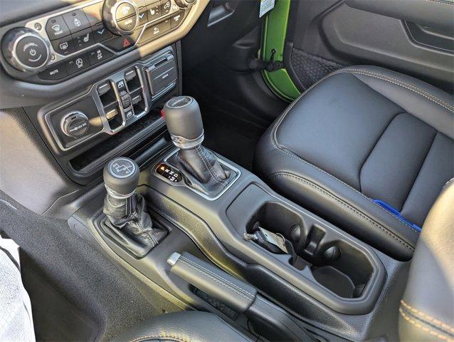 new 2025 Jeep Gladiator car, priced at $45,987