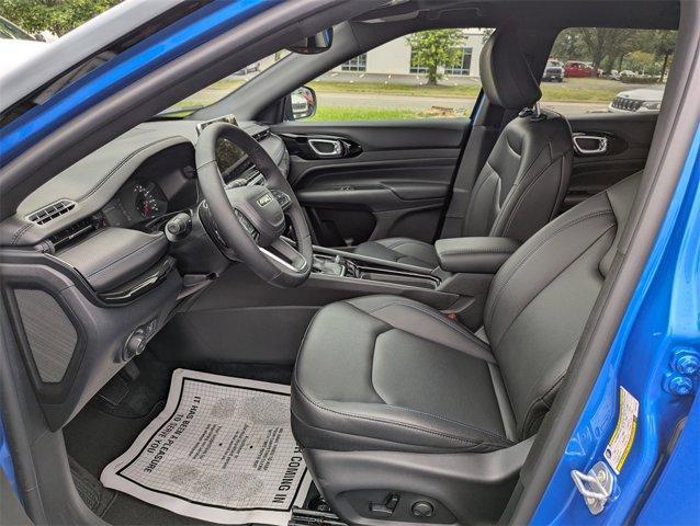 new 2025 Jeep Compass car, priced at $33,077