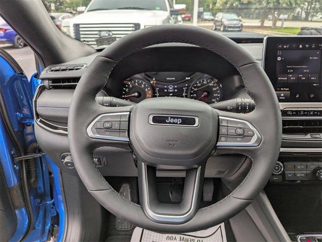 new 2025 Jeep Compass car, priced at $33,077