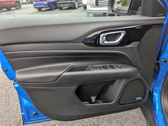 new 2025 Jeep Compass car, priced at $33,077