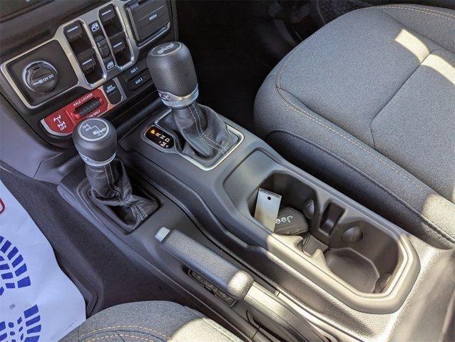 new 2025 Jeep Wrangler car, priced at $46,103